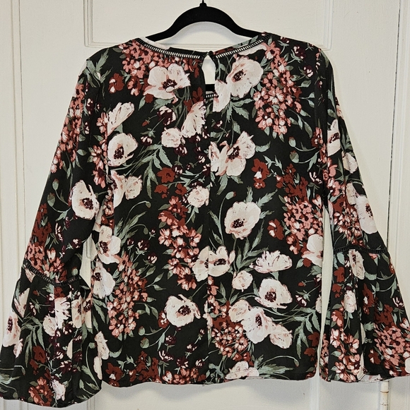 LOFT Black Floral Blouse Bell Sleeves Size XS - Picture 4 of 7